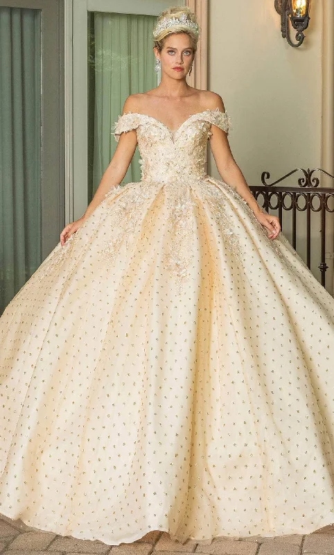 Women Fashion Dancing Queen 1726 - Applique Off Shoulder Quinceanera Ballgown