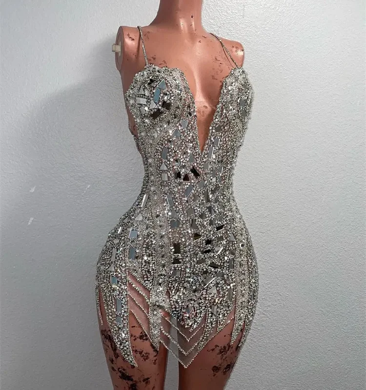 Evening Elegance Sexy Silver Cocktail Dresses Luxury Short Prom Dress For Black Girls Beaded Crystal Birthday Party Gowns Mini Cocktail Home