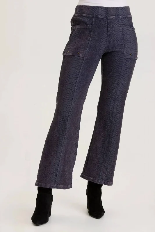 Chic Style, Always In Vogue Jenika Flare Pants In Distress Wash Mariner