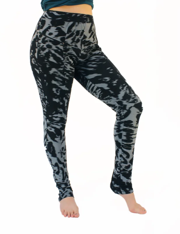 Feminine Dresses for Women in Bold Prints Adventura legging