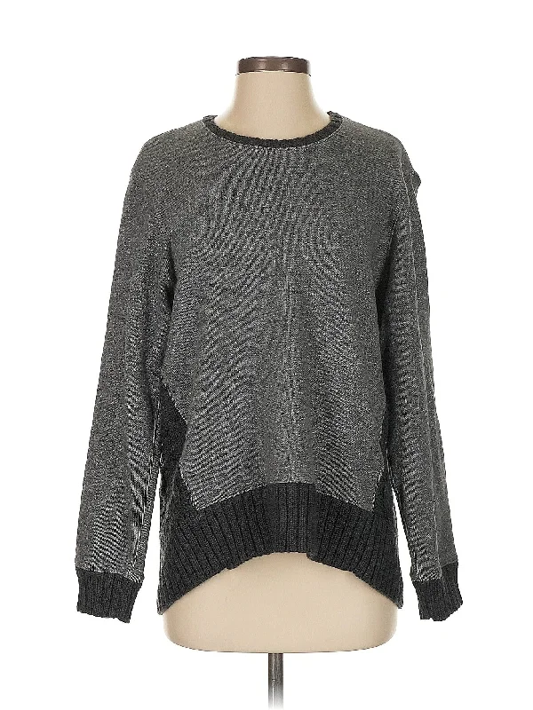 Relaxed Style Pullover Sweater