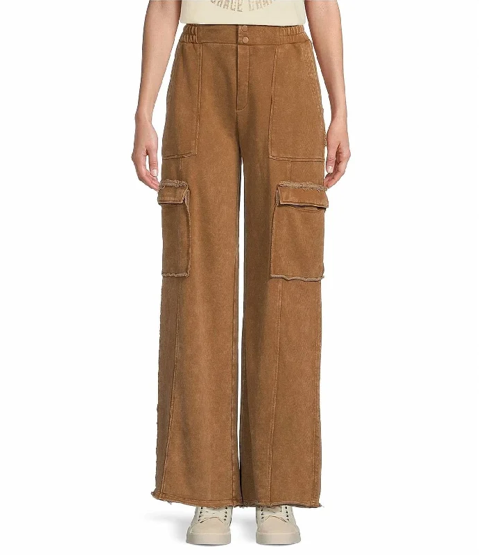 Chic Wardrobe Essentials Dolly Vintage Washed Knit Cargo Pant In Brown