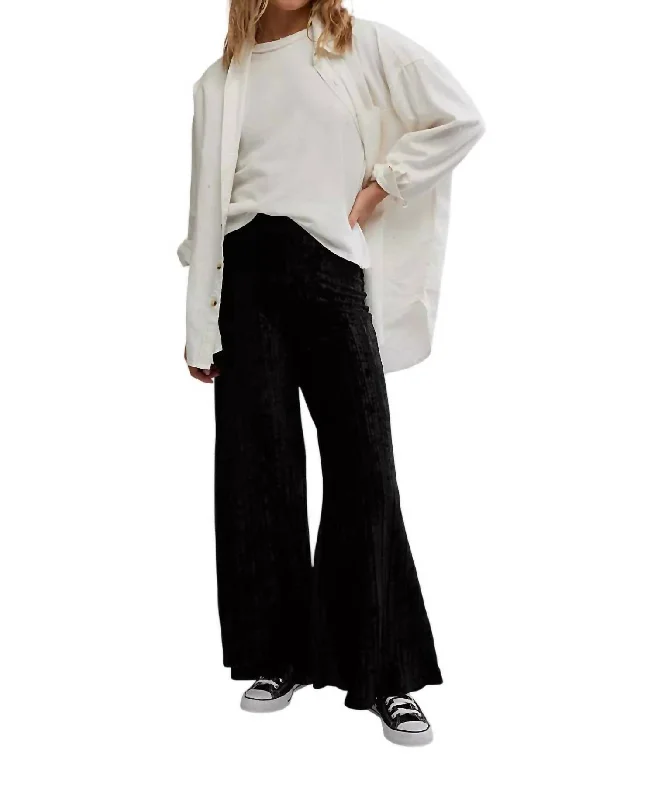 Unique Women’s Fashion Pieces Star Sign Velvet Pant In Black