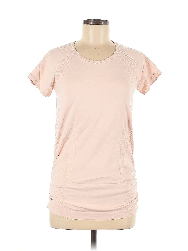 Chic And Edgy Short Sleeve T Shirt