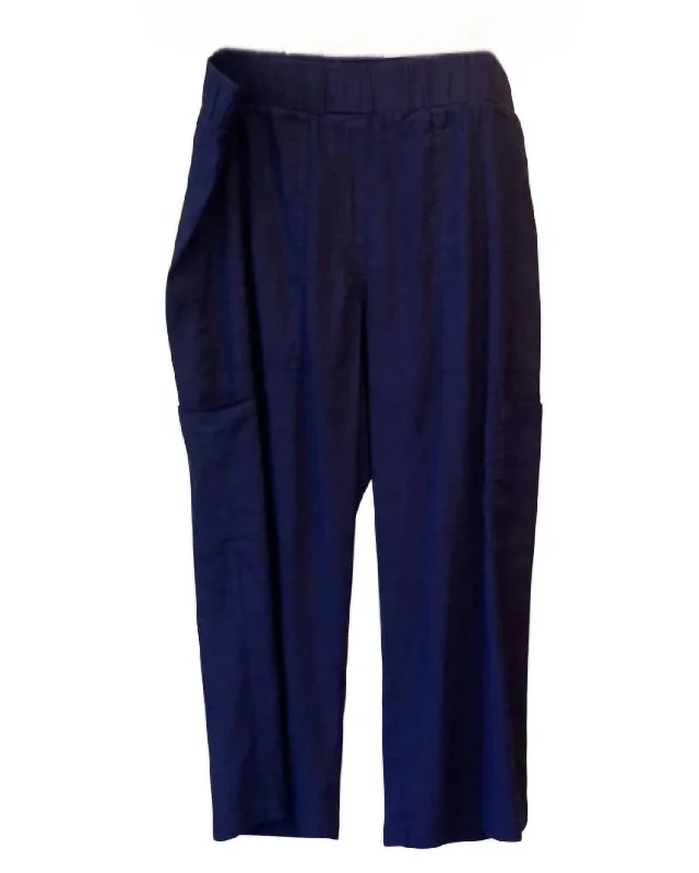 Luxury Women’s Fashion Women's Crop Cargo Pant In Navy