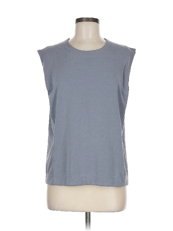 Modern Women’s Wardrobe Essentials Sleeveless T Shirt