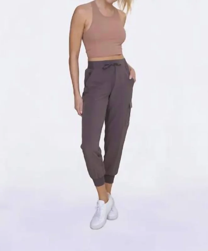 Don't Miss Out Curvy High-Waisted Capri Active Joggers In Cocoa